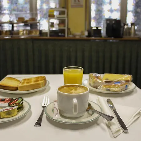 Reyes Catolicos Otel Salamanca