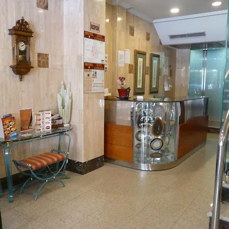 Otel Reyes Catolicos