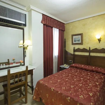 Reyes Catolicos Otel