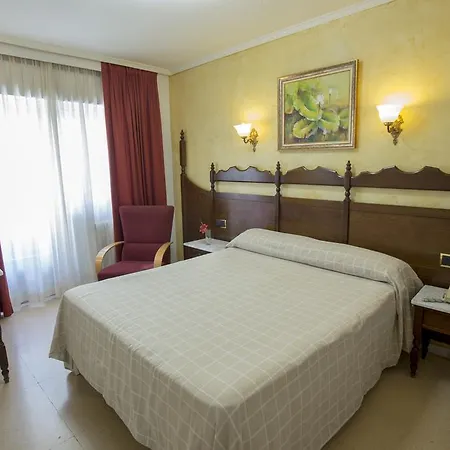 Reyes Catolicos Ξενοδοχείο *