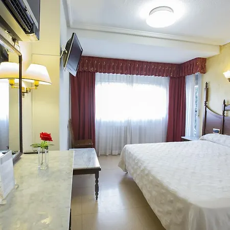 Reyes Catolicos Otel Salamanca
