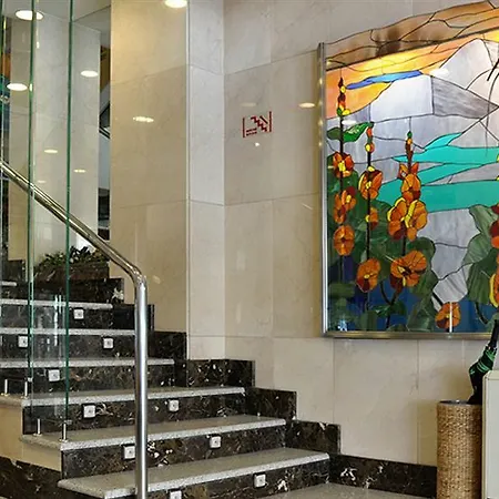 Hotel Reyes Catolicos *