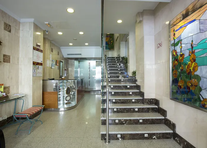 Hotel Reyes Catolicos *